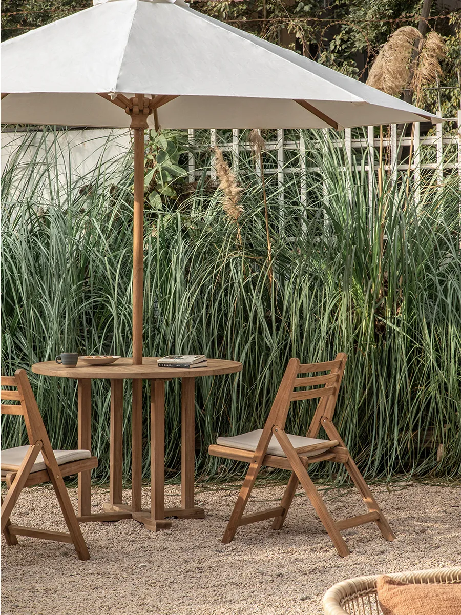 Lambda Outdoor Folding Chair